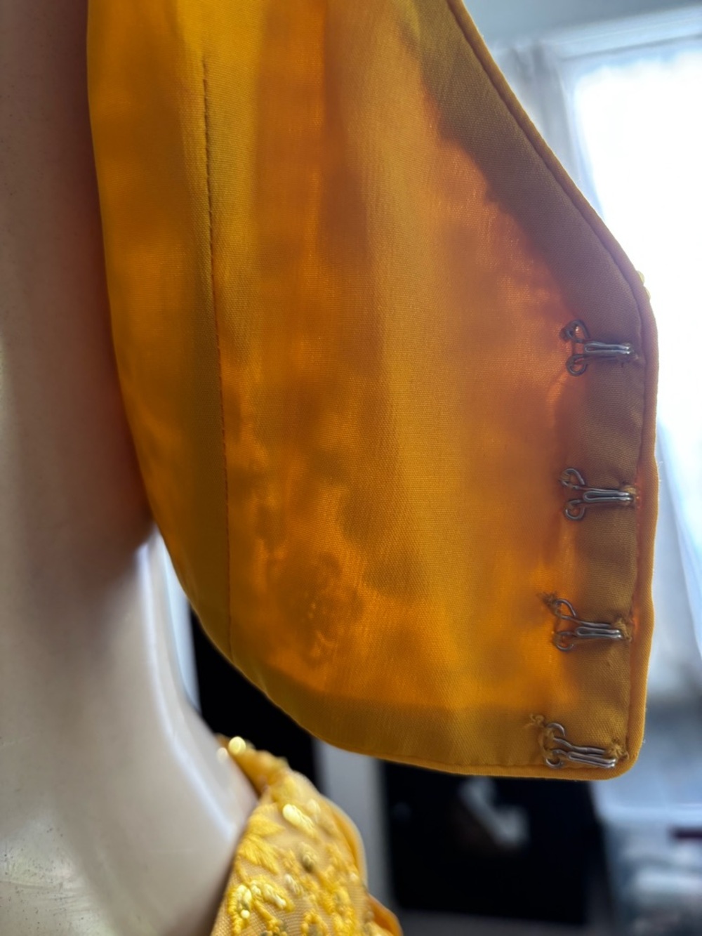 AhoiCHIC Yellow Embroidered Dress - M - Picture 11 of 16